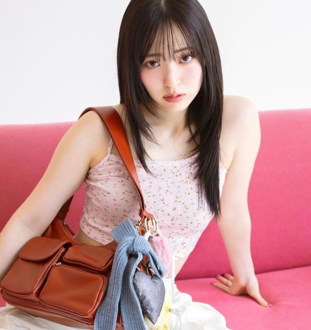 「なぜこんなに可愛い！？」鈴木愛理の最新ショットが話題に