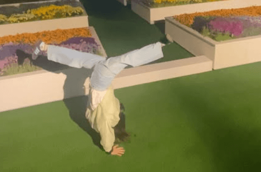 「動きたくなる！」パルクール女子・古田雫、広島駅ビルの”花壇前・側転ムービー”を公開！ファン注目の眼差し