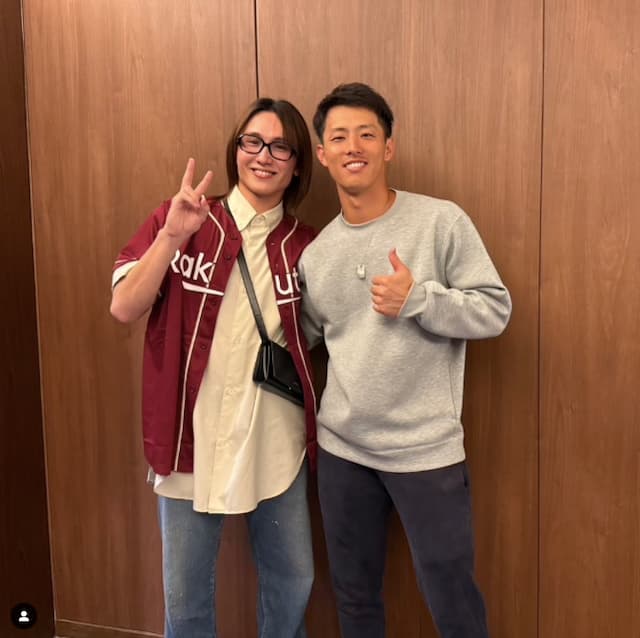 楽天・辰巳涼介がGENIC・小池竜暉とのツーショットを投稿