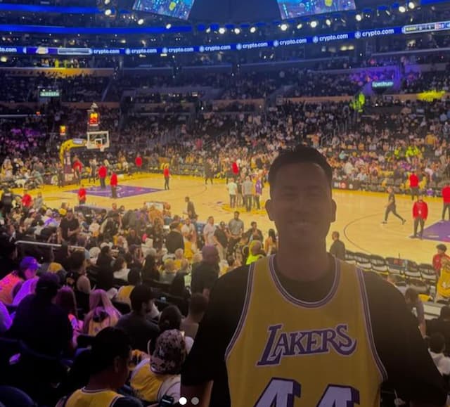 吉田麻也　「opening night 」レーカーズ本拠地クリプト・ドットコム・アリーナでNBA観戦！