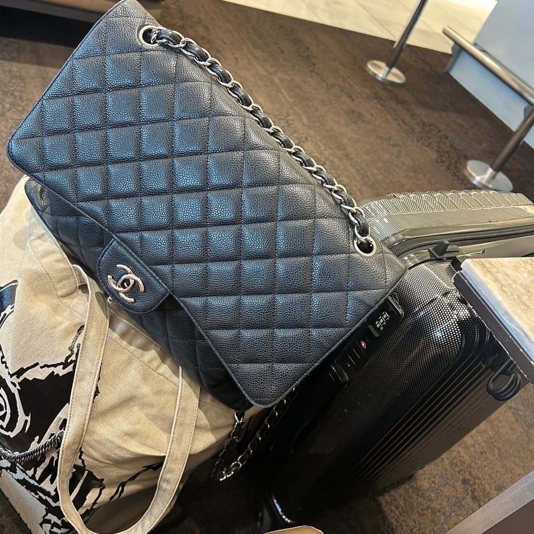 ハイヒール・モモコの大荷物！あの大物俳優も気になる中身は！？