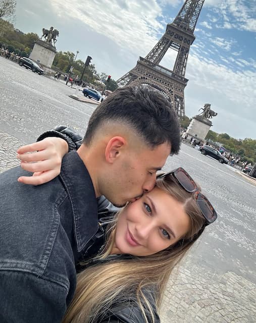 マルティネッリ 超美人彼女との2S公開！！