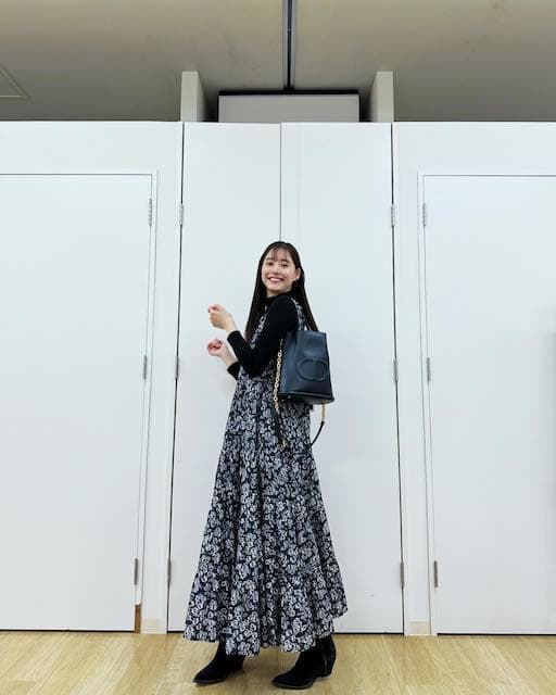 新木優子がお仕事の日の私服姿を披露！「寝る前の癒し、、」