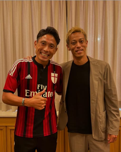 愛媛FCの森脇良太が本田圭佑とツーショット