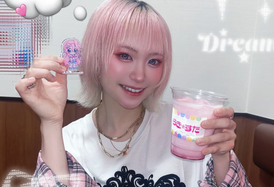 「らき☆すた×まねきねこ」初日に駆けつけ！Cure TaKaNa、“らきすた愛”語る