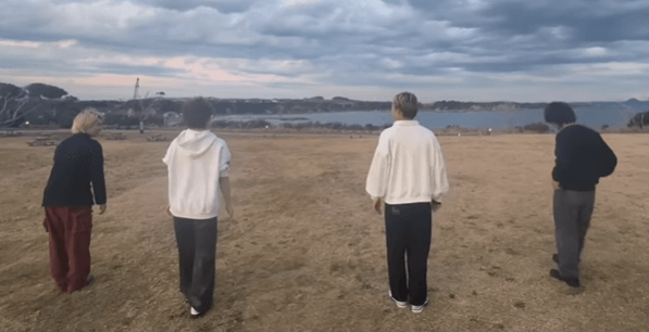 加藤清史郎、4人揃ったアクロバット動画を公開！ファンからは「運動神経良すぎる」という声が続出！