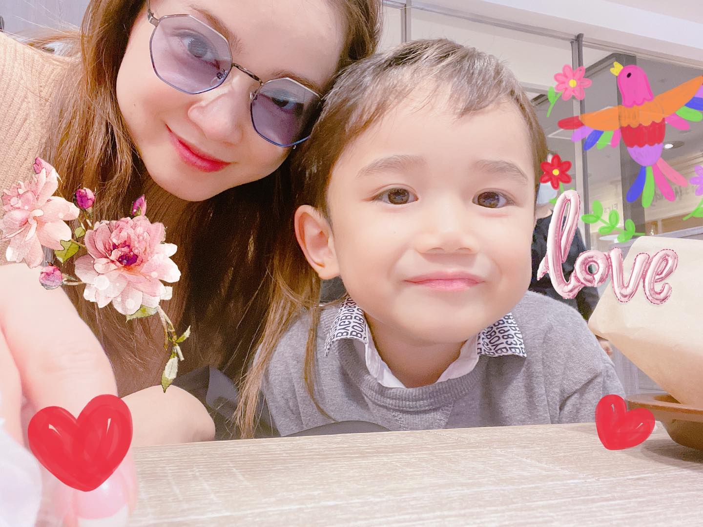 平愛梨が長男バンビーノくんとのラブラブショット公開💕妹・平祐奈も反応