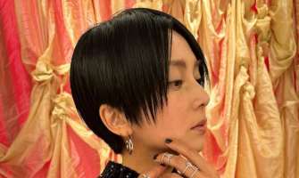 柴咲コウ、FNS歌謡祭で魅せる新たな一面！黒髪ショートが話題に