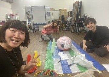 川村エミコ、手作りイベント「White Halloween2025」を準備中　白いかぼちゃ作りに奮闘