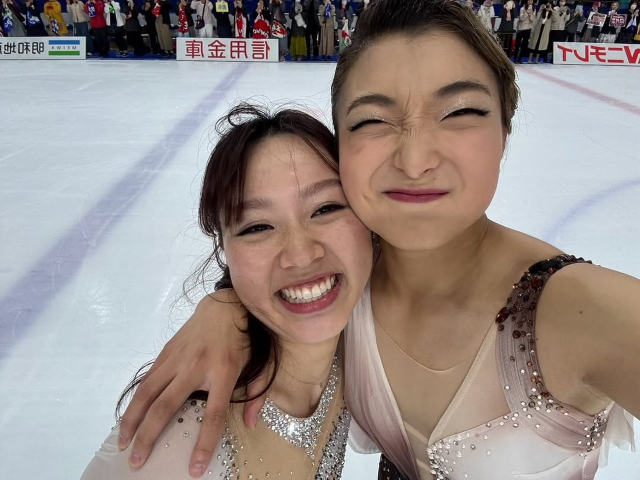"Dreams On Ice2025"出演の女子フィギュア・樋口新葉、"今季限りで引退同士 "坂本花織と肩組み弾けるスマイル！