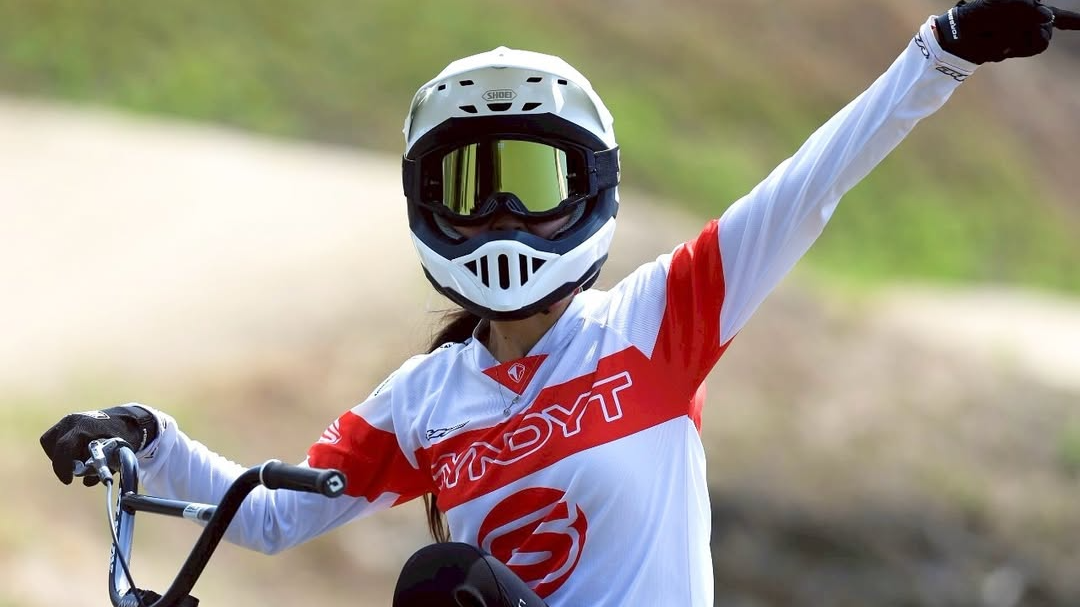 「Home track vibes 」BMX日本代表・早川優衣、Vサインと共に喜びを表現！