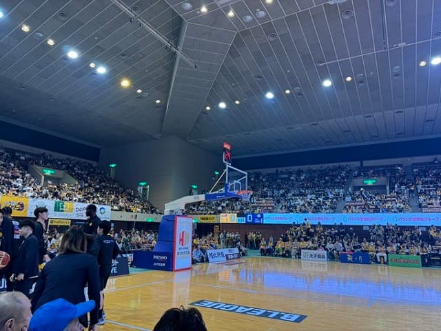 狩野英孝がバスケチーム”仙台89ERS”の試合を観戦！