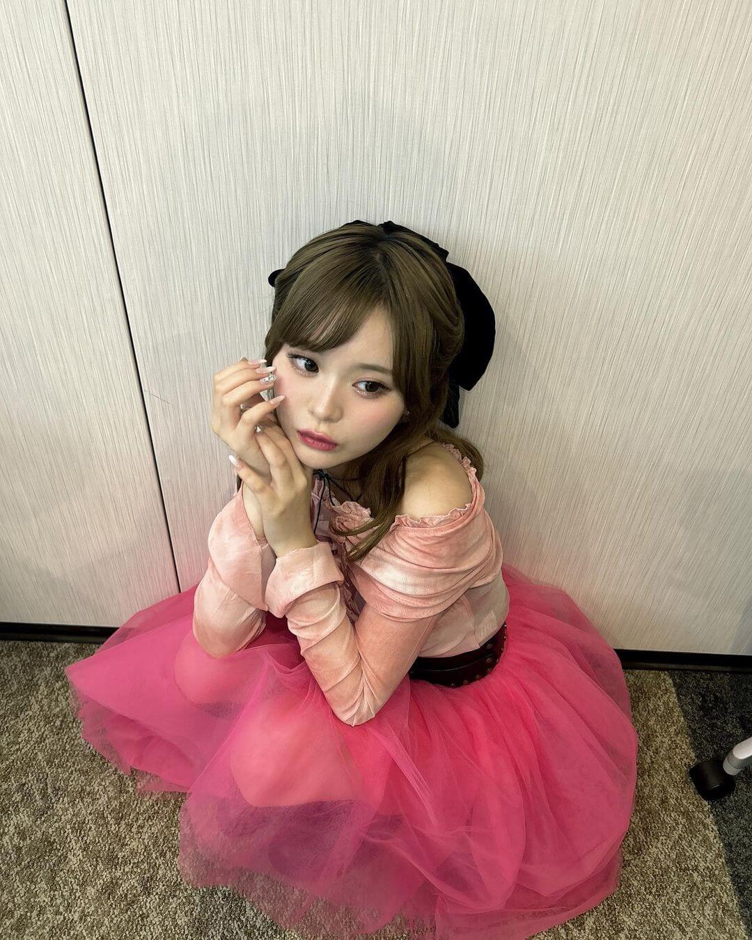 「プリンセスみたい」あの人気インフルエンサーのドレスショットが可愛すぎると話題！