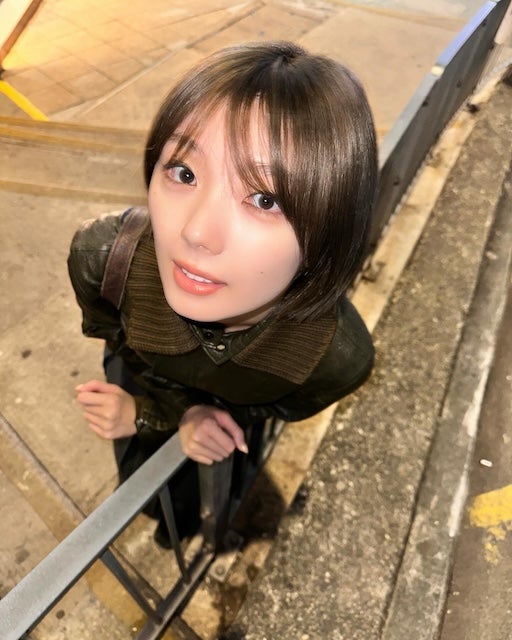 櫻坂46・藤吉夏鈴、香港でのオフ写真公開　美しい「見上げショット」も