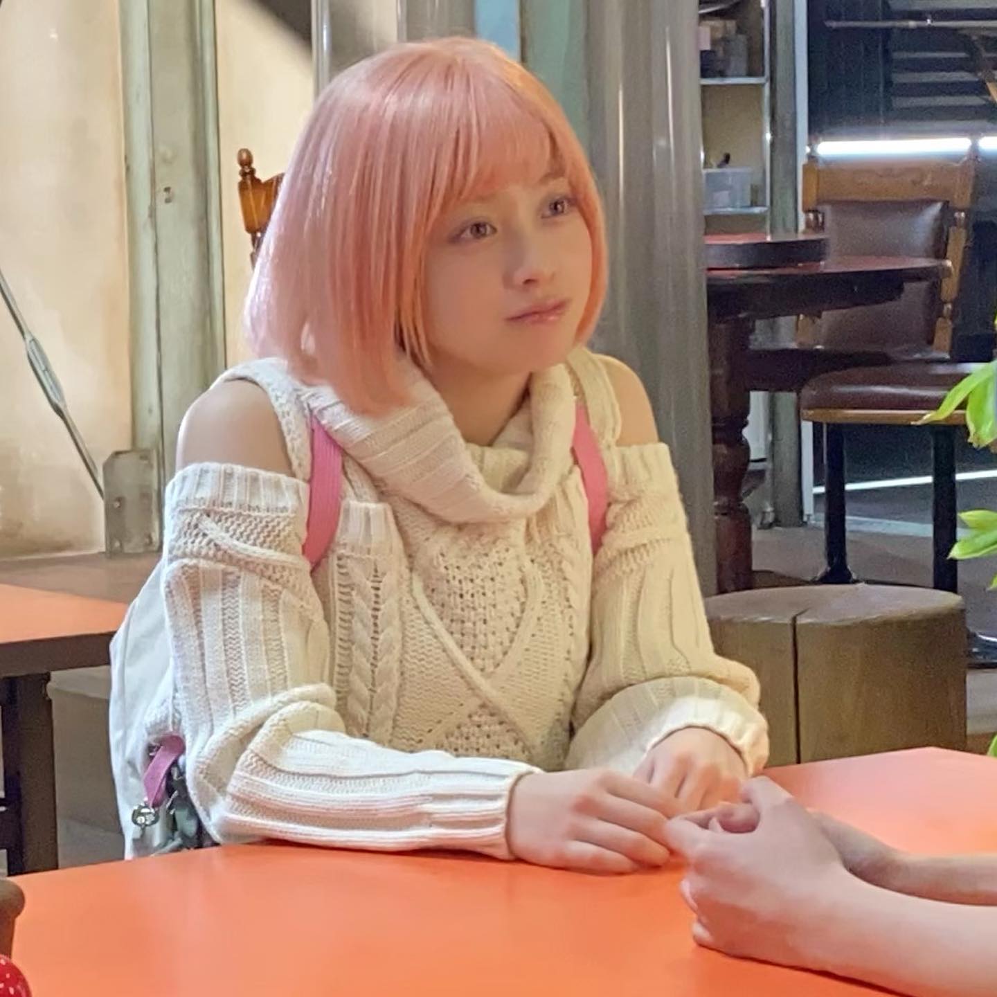 「こんなにピンクが似合う人いますか？」橋本環奈さんのピンクボブ姿にファン絶賛🙋‍♀️💓