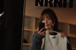 新山千春、ファッションブランド2025年展示会でお気に入りアイテムを発見！