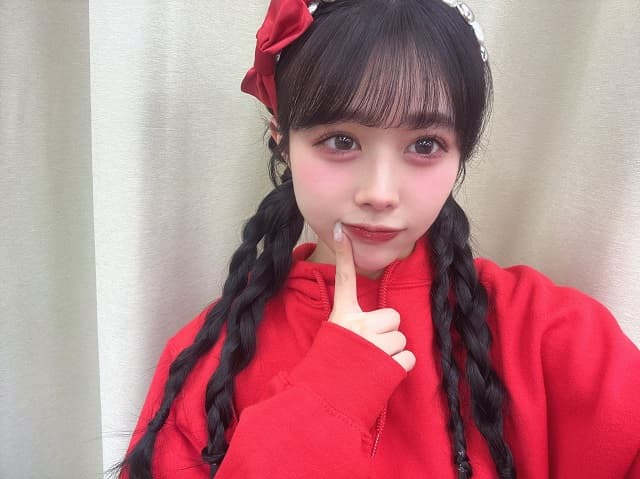 「衣装といいビジュといいまじで可愛すぎる」CUTIE STREET 佐野愛花のパーカー衣装にファンから絶賛の嵐！