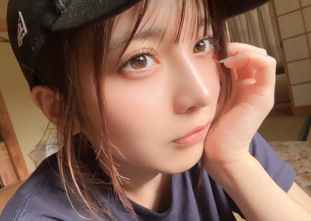 「可愛すぎるやろ！」黒嵜菜々子のリラックスムービーにファンから絶賛の声「顔面ビジュ強すぎる」