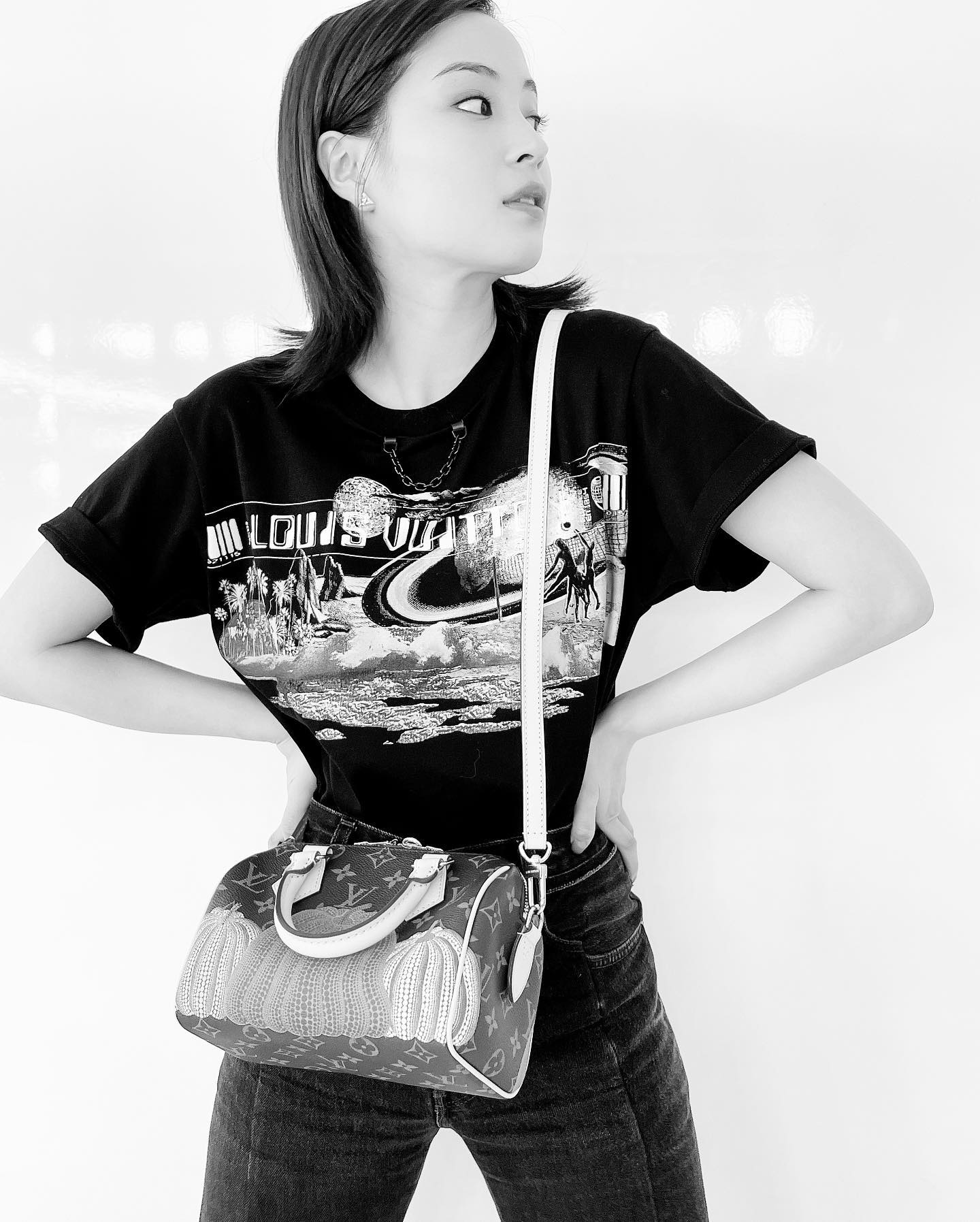 広瀬すず、かっこよすぎるヴィトンコーデでファンを魅了💖