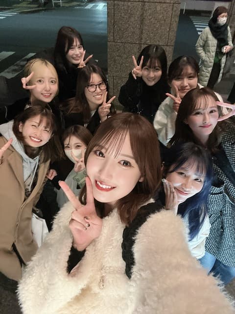 「何じゃこのメンツ!!」元HKT48メンバーが”大好きなみんな”との豪華ショットを公開