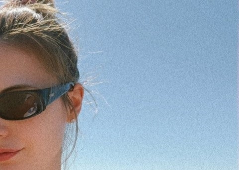 マギーが「大人の鎧」を脱いだ日。陽射しと家族に包まれて気づいた“素の自分”の大切さ