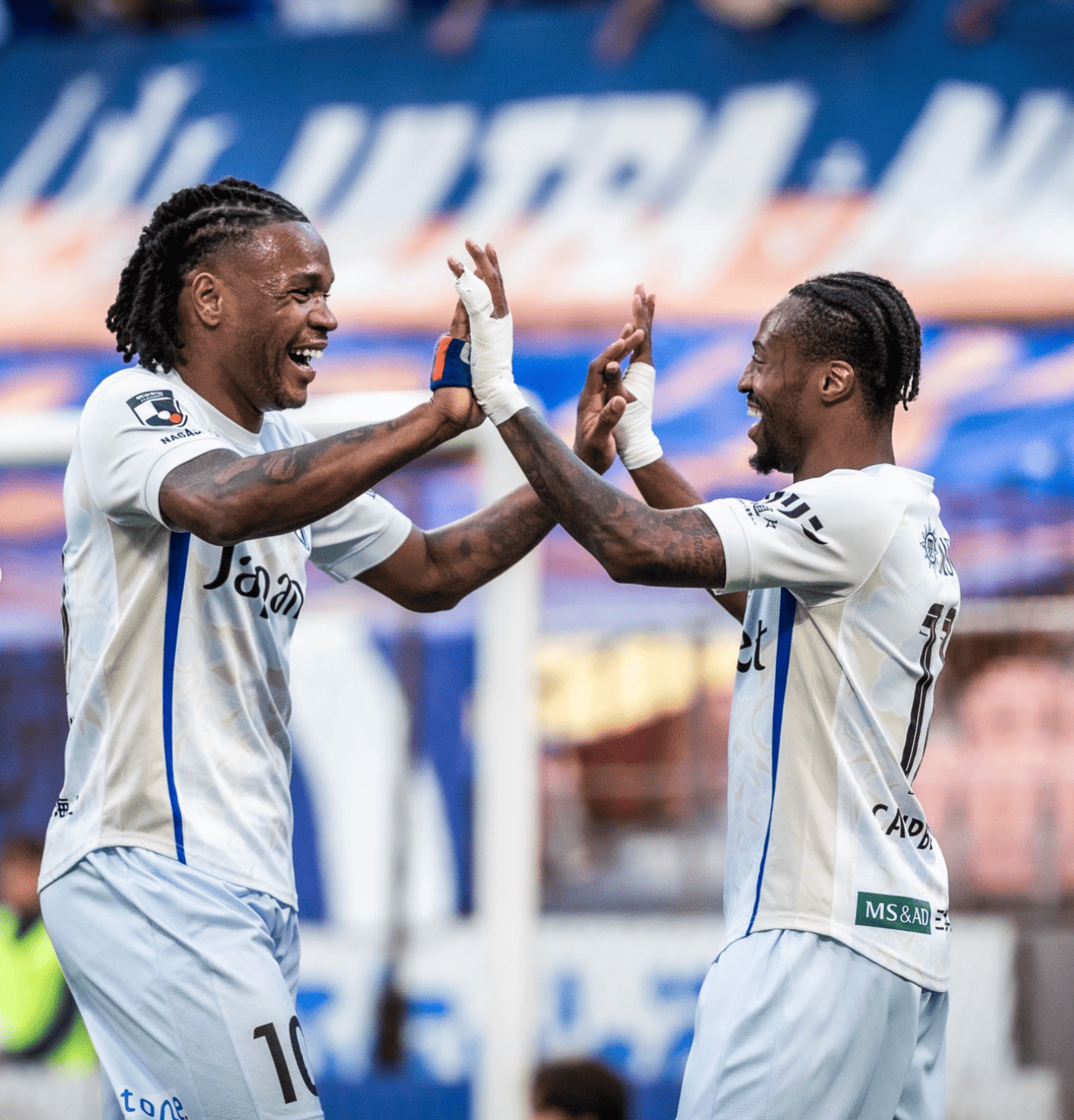 【J1百年構想リーグ第3節】東京V 0-2から大逆転で開幕3連勝　長崎は敵地で名古屋撃破