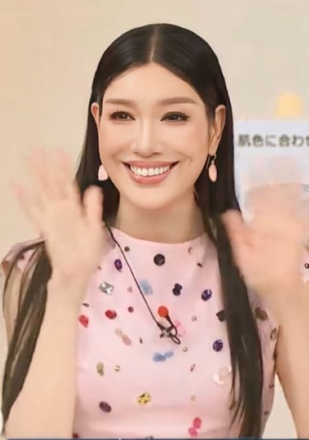 モデル アンミカ 帰国後すぐの生放送！