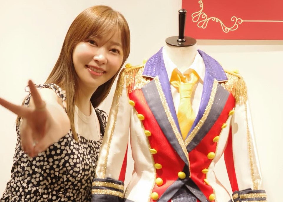 指原莉乃、「恋チュン」衣装に“心臓ぎゅ〜！”