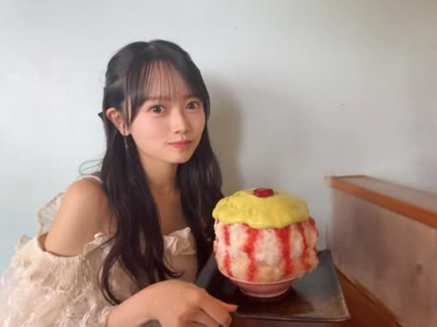 AKB48・花田藍衣がピスタチオのかき氷を堪能！