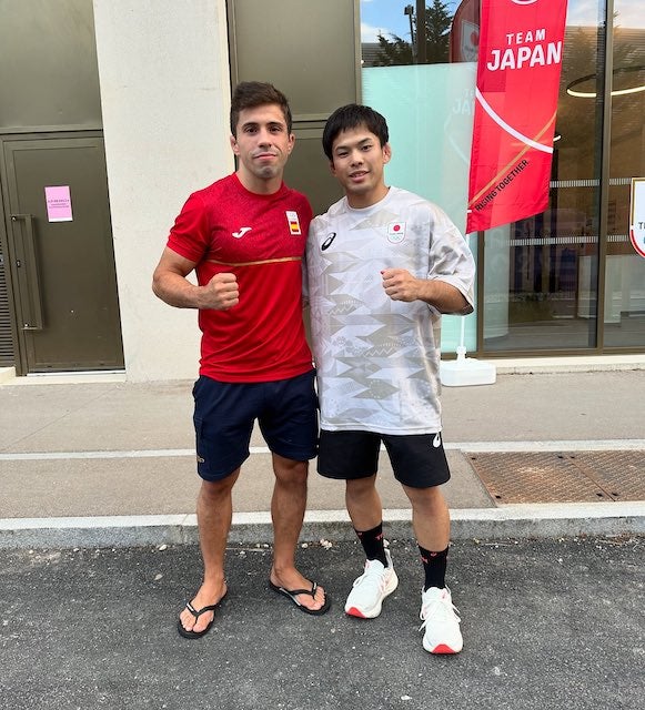 永山選手とガリゴス選手のツーショットが話題に！試合後の友好の証