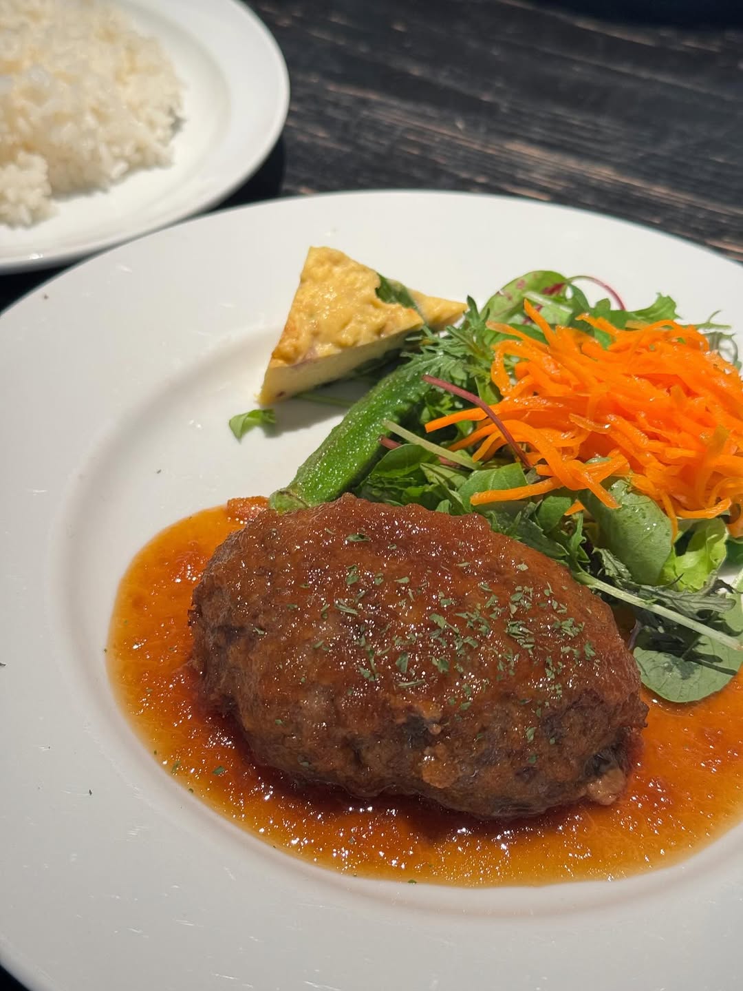 フリーアナウンサー・高見侑里が