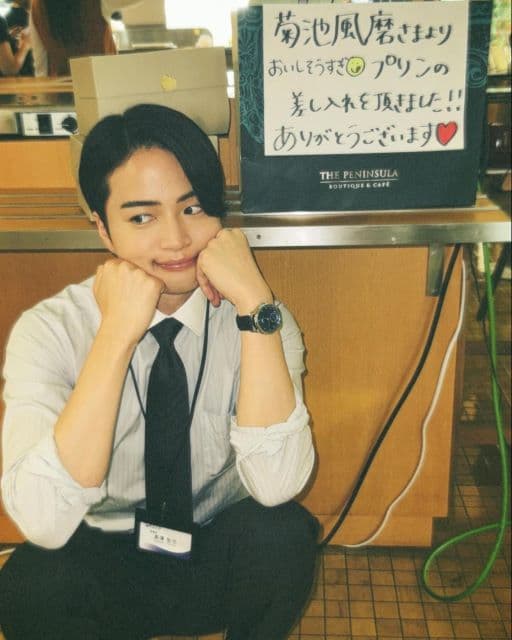 「何回もおかわりしてます」菊池風磨、かわいいポーズできゅん強めの告知にファンから反響続々！
