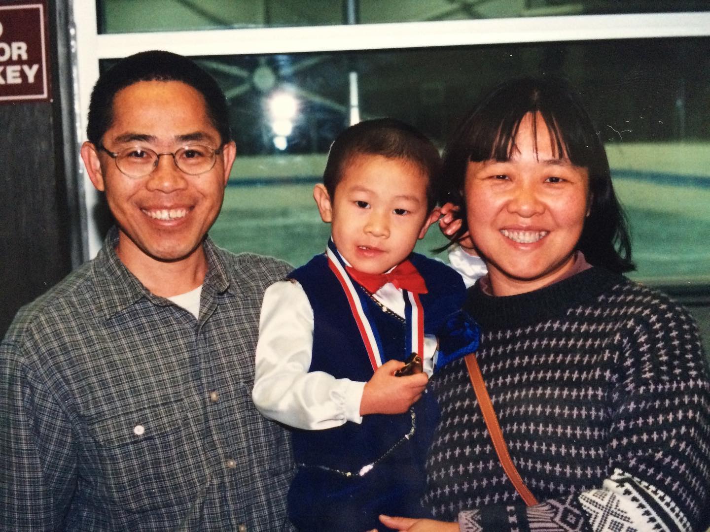 金メダル🏅を獲得したネイサン・チェンが家族写真を公開🌟