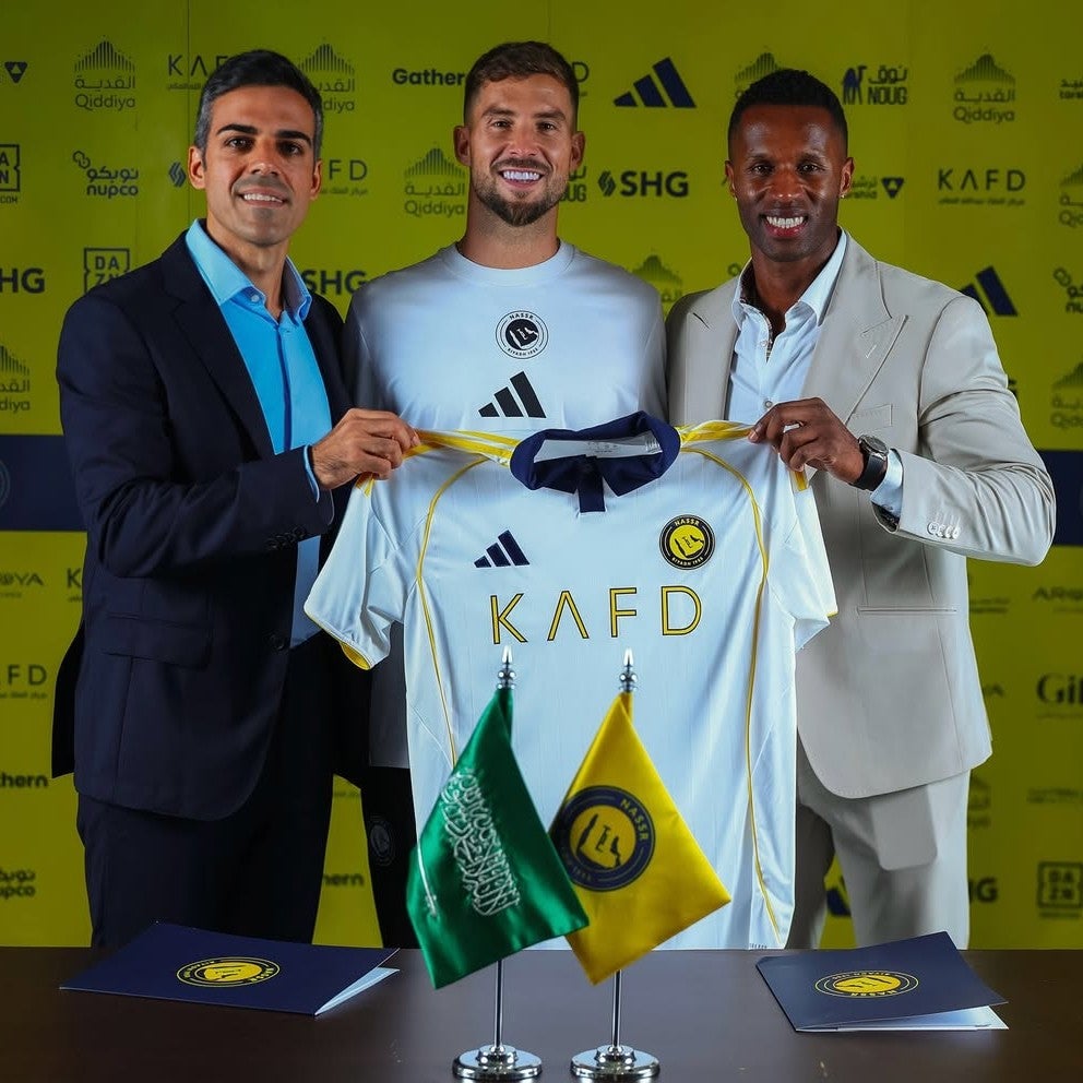 イニゴ・マルティネス、バルサからサウジのアル・ナスルFCへフリー移籍！クリロナのチームメイトに。