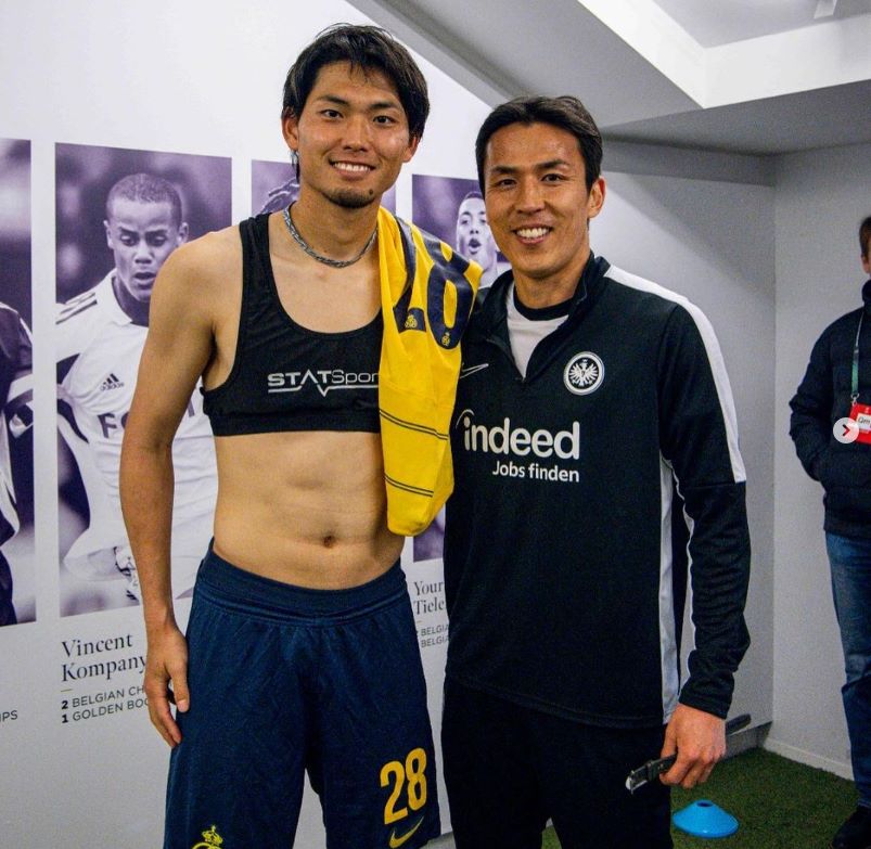 新旧日本代表!町田浩樹が長谷部誠との2S公開!