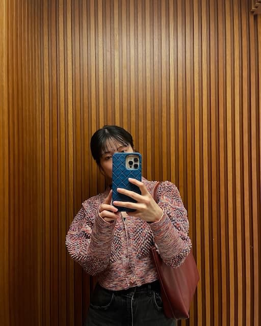 「本当に早いー」元AKB48・横山由依の自撮りショットにファンからコメント続々