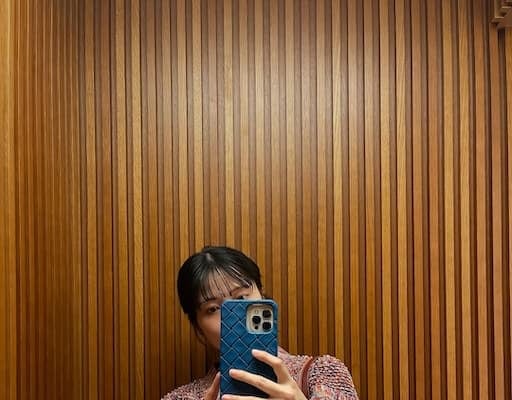 「本当に早いー」元AKB48・横山由依の自撮りショットにファンからコメント続々