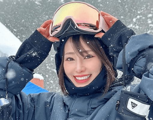 「可愛い、最高」アウトドアモデルの美女、スキー場で見せた”ゲレンデスマイル＆滑走姿”にファン拍手喝采！「なんでもこなせて格好いい」