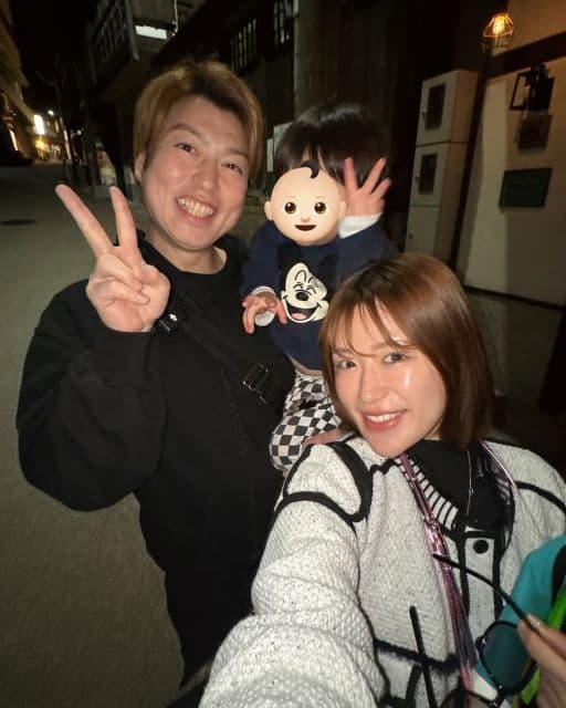 「今年はもっと飛躍できるように…」あの人気YouTuberが26歳を迎え仲良し家族ショットを公開！