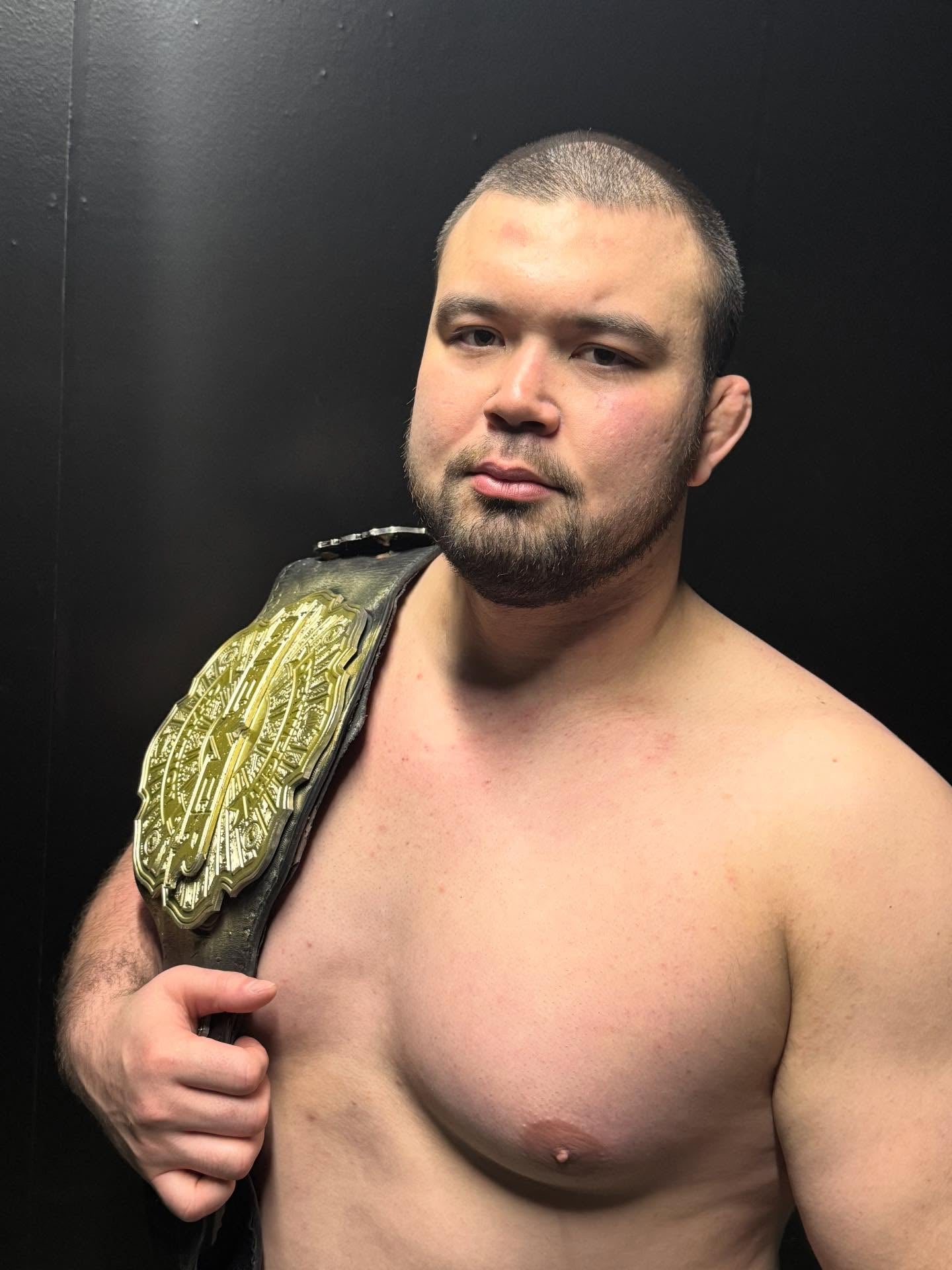 ウルフアロン プロレスデビュー