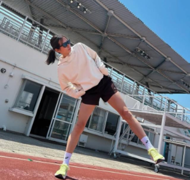 陸上女子・秦澄美鈴が春ウエアを初おろし！可愛さ満開の1枚に注目