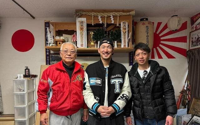 梶谷隆幸、母校の恩師へ引退報告