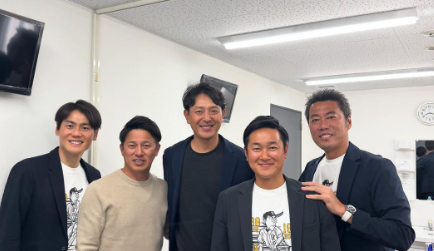 上原浩治、最高のメンバーと仙台で再会「またこのメンバーもありやねぇ〜」！！