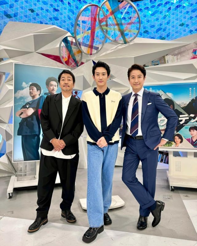 三位一体？豪華俳優陣の不思議すぎる錯覚ショットに「目がバグる」「2度見しちゃった」