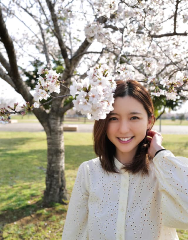真野恵里菜が34歳の誕生日を迎える「これからもよろしくお願いします」
