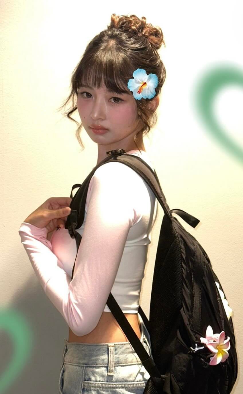 大人気韓国アイドルの可愛すぎるリュックコーデにファン悶絶