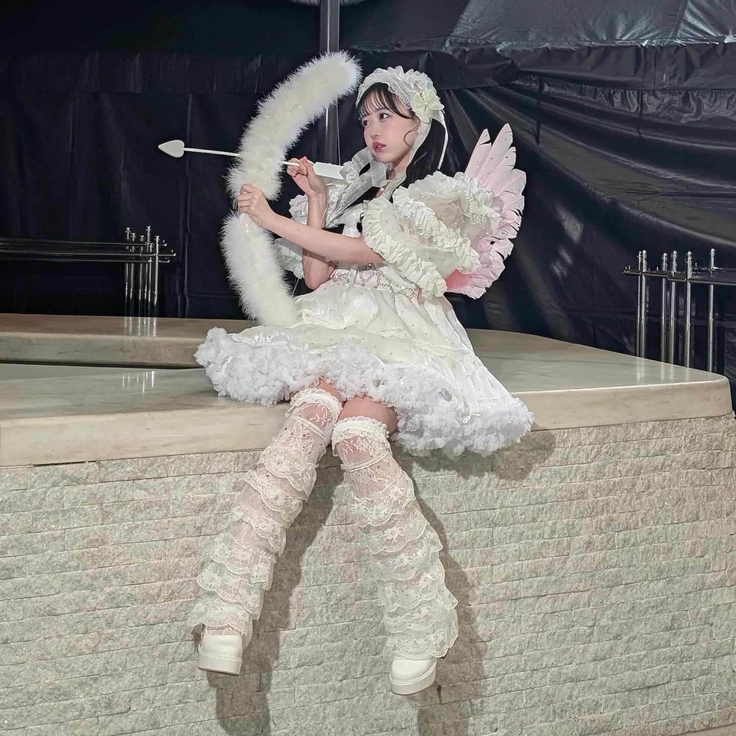 「本物の天使みたい」松本かれん、純白ドレス姿にファン歓喜「可愛すぎて息が止まる」