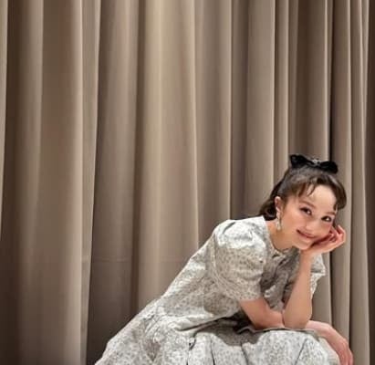 「か、かわいすぎる」「シンデレラ！」ももクロ・百田夏菜子の最新ショットにファンメロメロ！