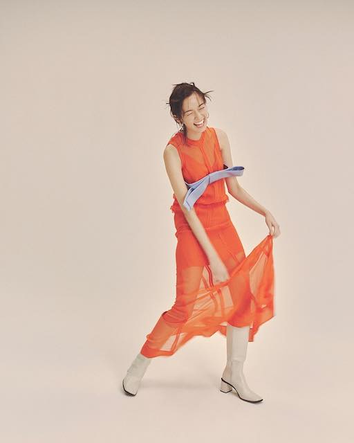 佐藤栞里 手足の長さに衝撃の声😂⁉️スタイル抜群ショットを公開📸