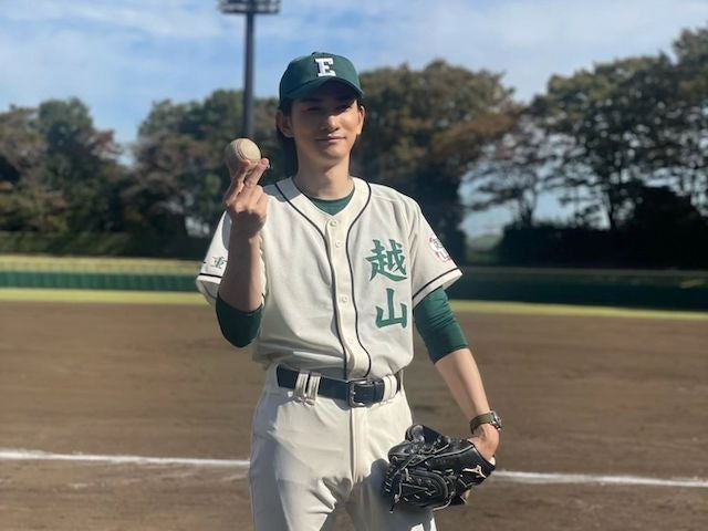 「下剋上球児」にサプライズ出演の町田啓太がオフショット公開✨ ユニフォーム姿も披露💕